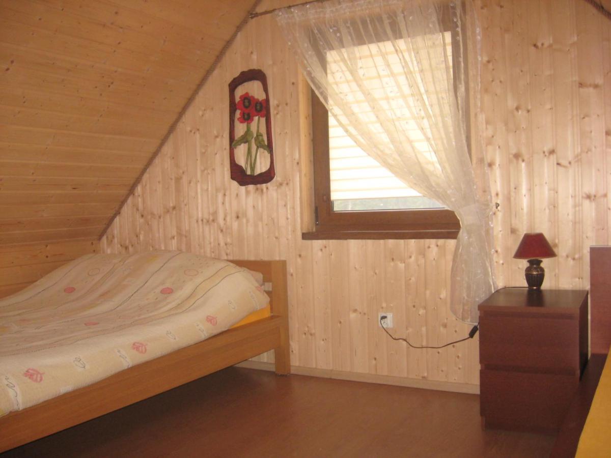 Domek Czerwony Kapturek Villa Plocice Екстериор снимка