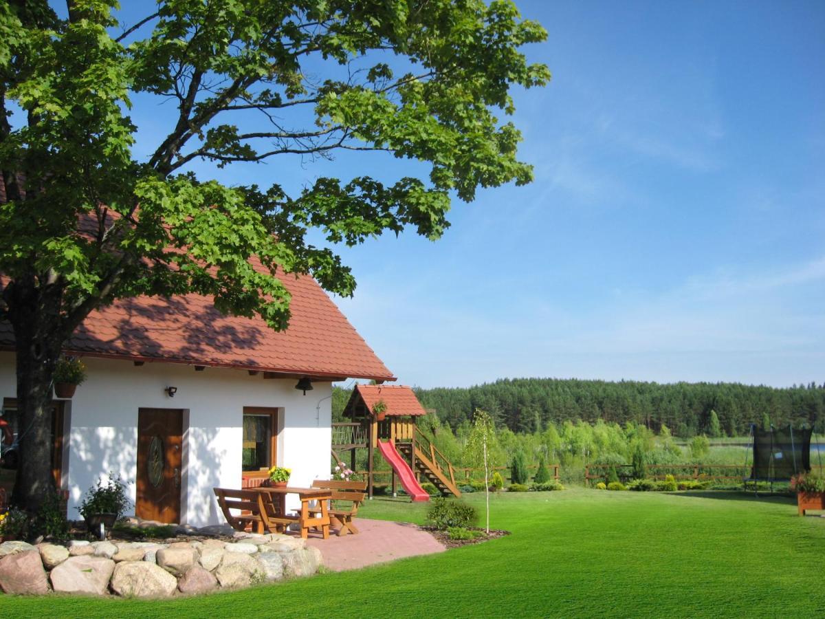 Domek Czerwony Kapturek Villa Plocice Екстериор снимка