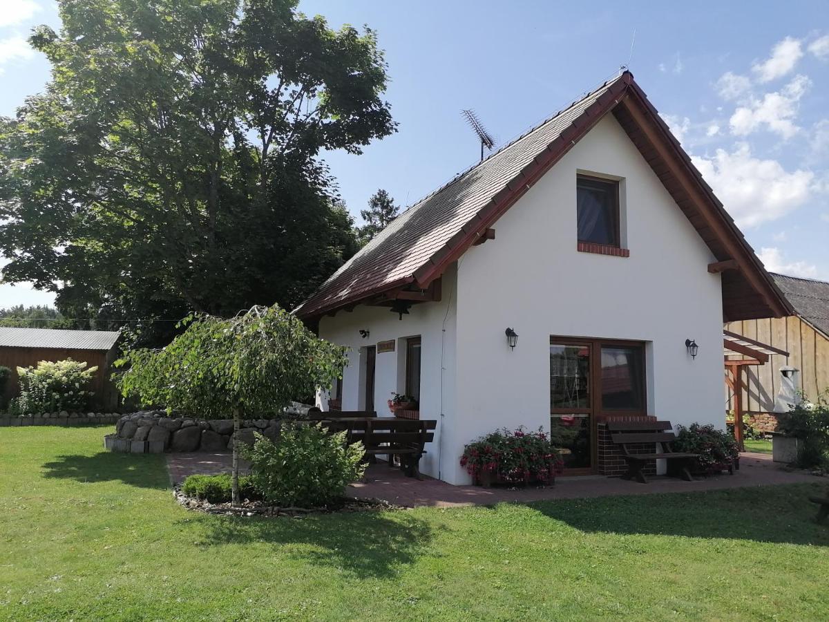 Domek Czerwony Kapturek Villa Plocice Екстериор снимка