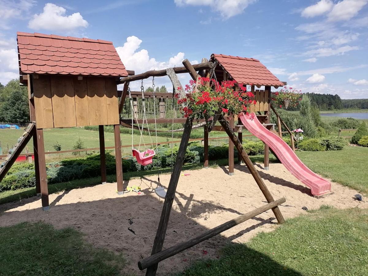 Domek Czerwony Kapturek Villa Plocice Екстериор снимка